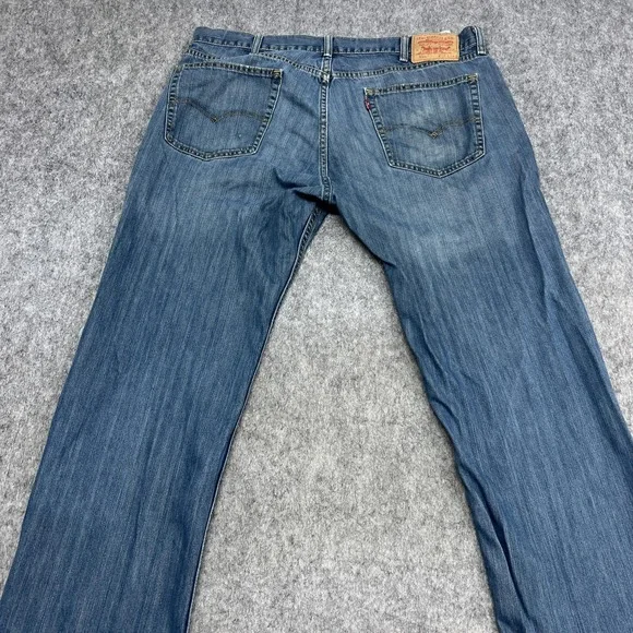 Levis 559 Jeans Mens 38x32 Blue Medium Wash Relaxed Fit Straight Leg Denim Pants - Picture 11 of 16